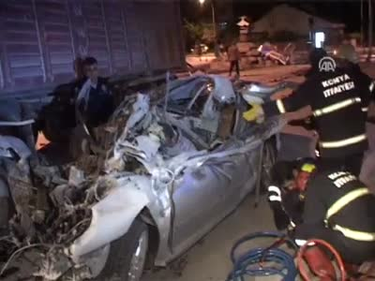 Bu Otomobilden Sağ Çıktı