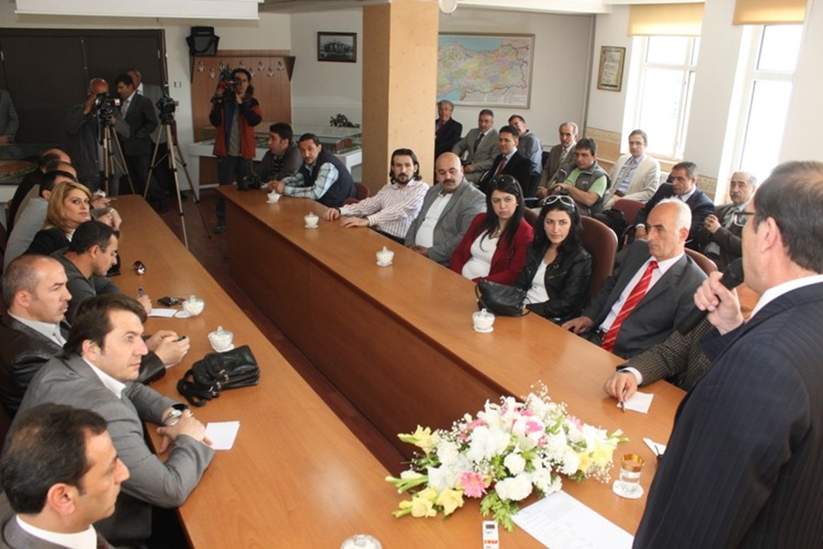 Bulutlar, 3 Yılı Değerlendirdi