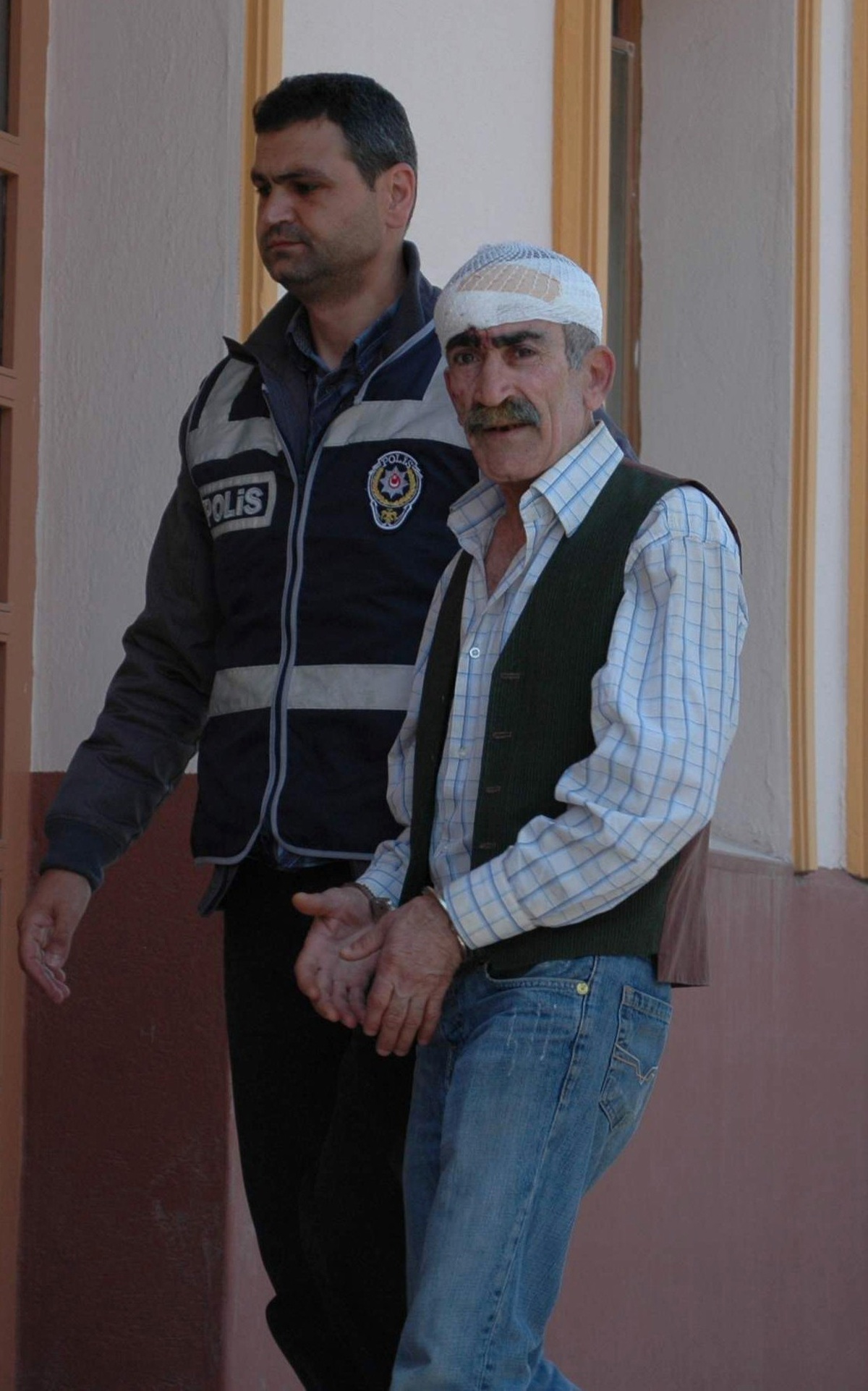 Bursa'da 18 Yaşındaki Genci Vuran Zanlı, 1 Gece Yattığı Cezaevinde Öldü