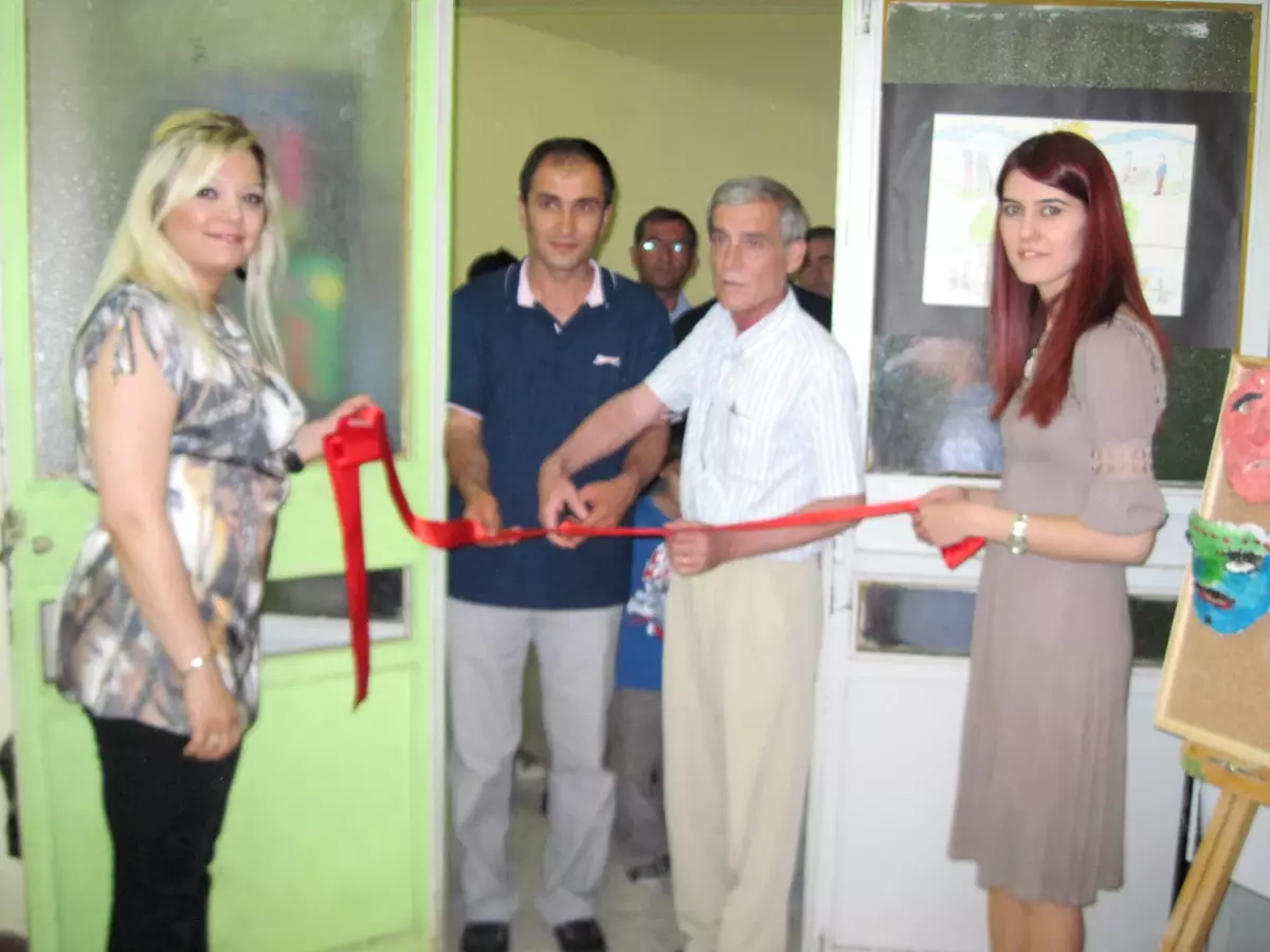 Derik Gazi Yibo Yıl Sonu Sergisi Düzenlendi