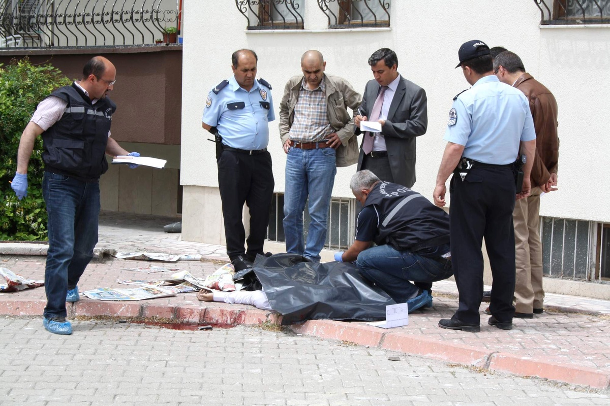 Düğün Hazırlığı Yaparken Hayatını Kaybetti
