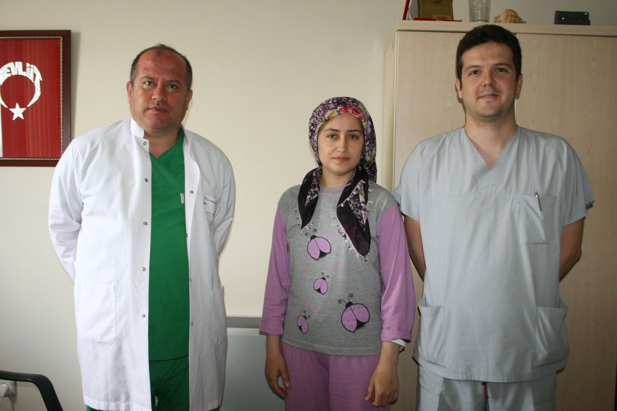 Düzce Üniversitesi Hastanesi'nde İleri Laparoskopik Yöntemle Dalak Ameliyatı Geçiren 20 Yaşındaki...