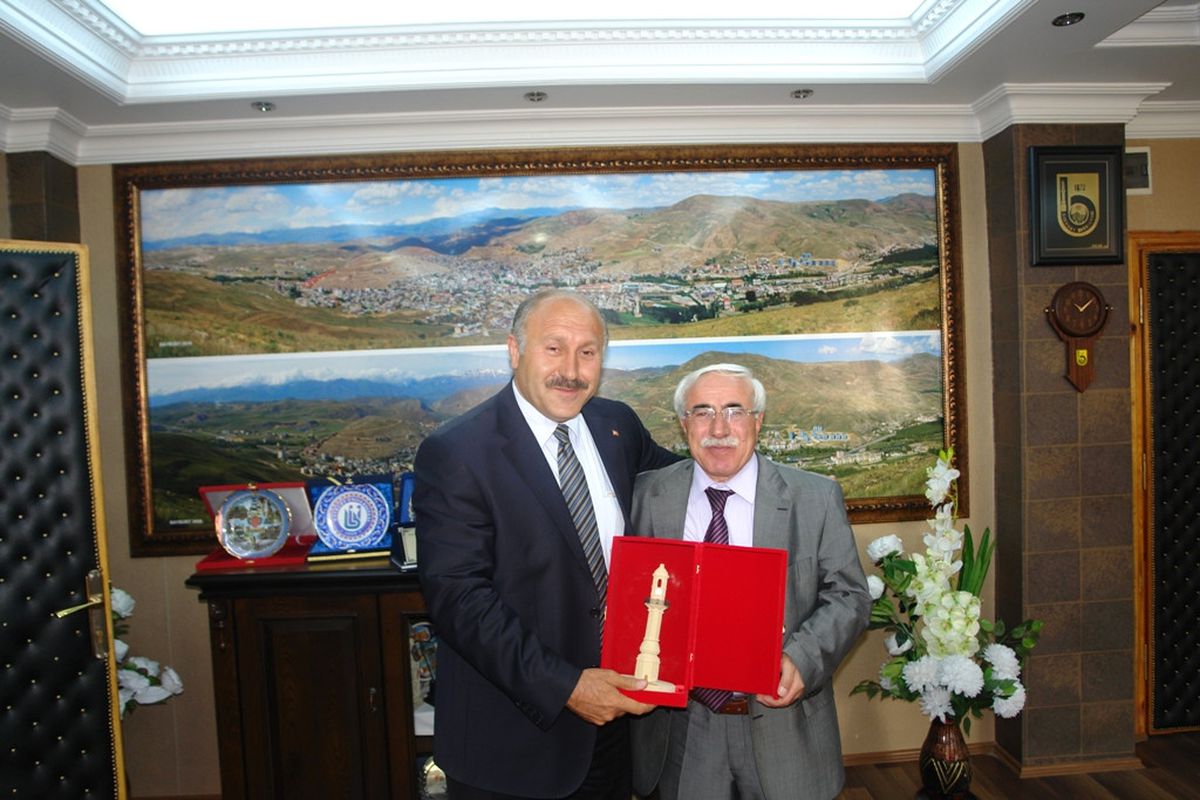 Eynesil İlçesi Milli Eğitim Müdürlüğüne Atanan Yeşilçiçek'ten Veda Ziyareti