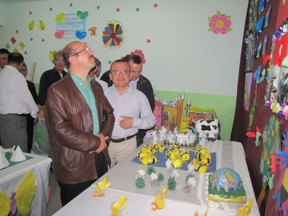 Hisarcık Kutluhallar İlköğretim Okulu Öğrencilerinin Yılsonu Sergisi