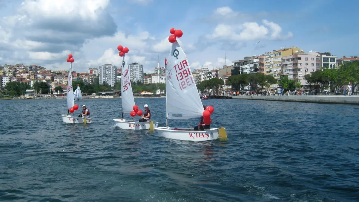 İçdaş, Çanakkale Gençlerini Denize Çağırıyor