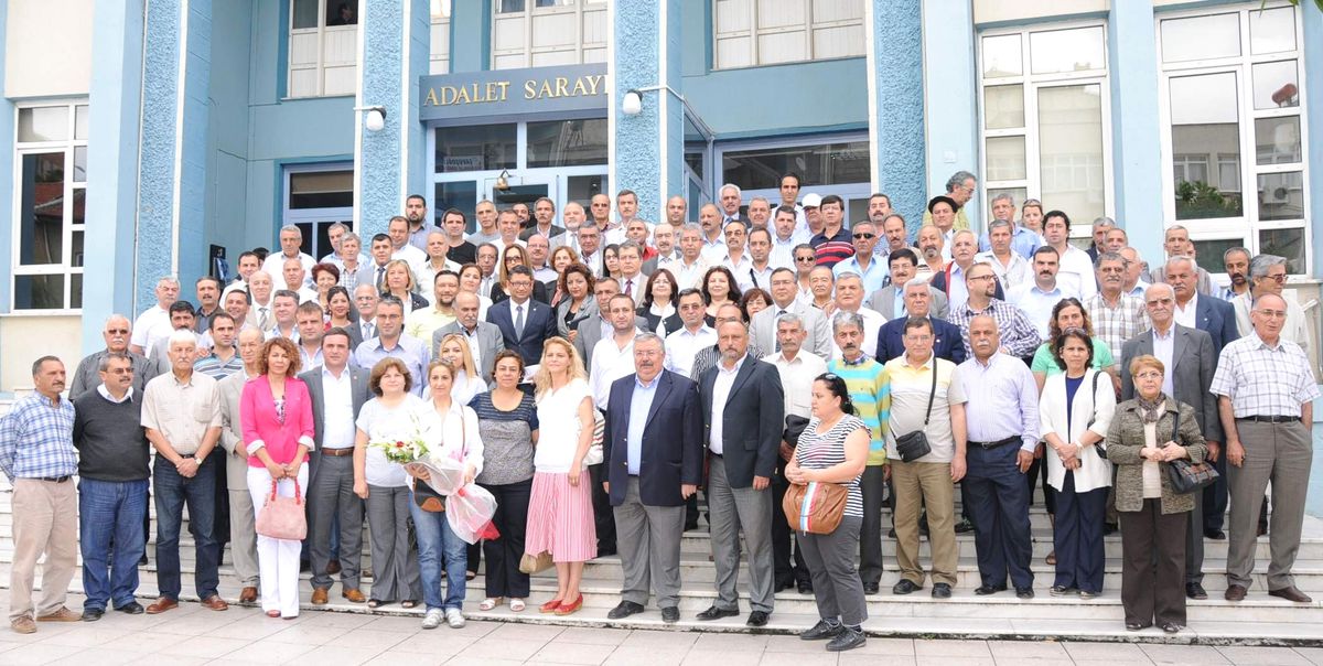 Kalınomuz; 'Chp'nin Büyükşehir Adayı Özlem Çerçioğlu'