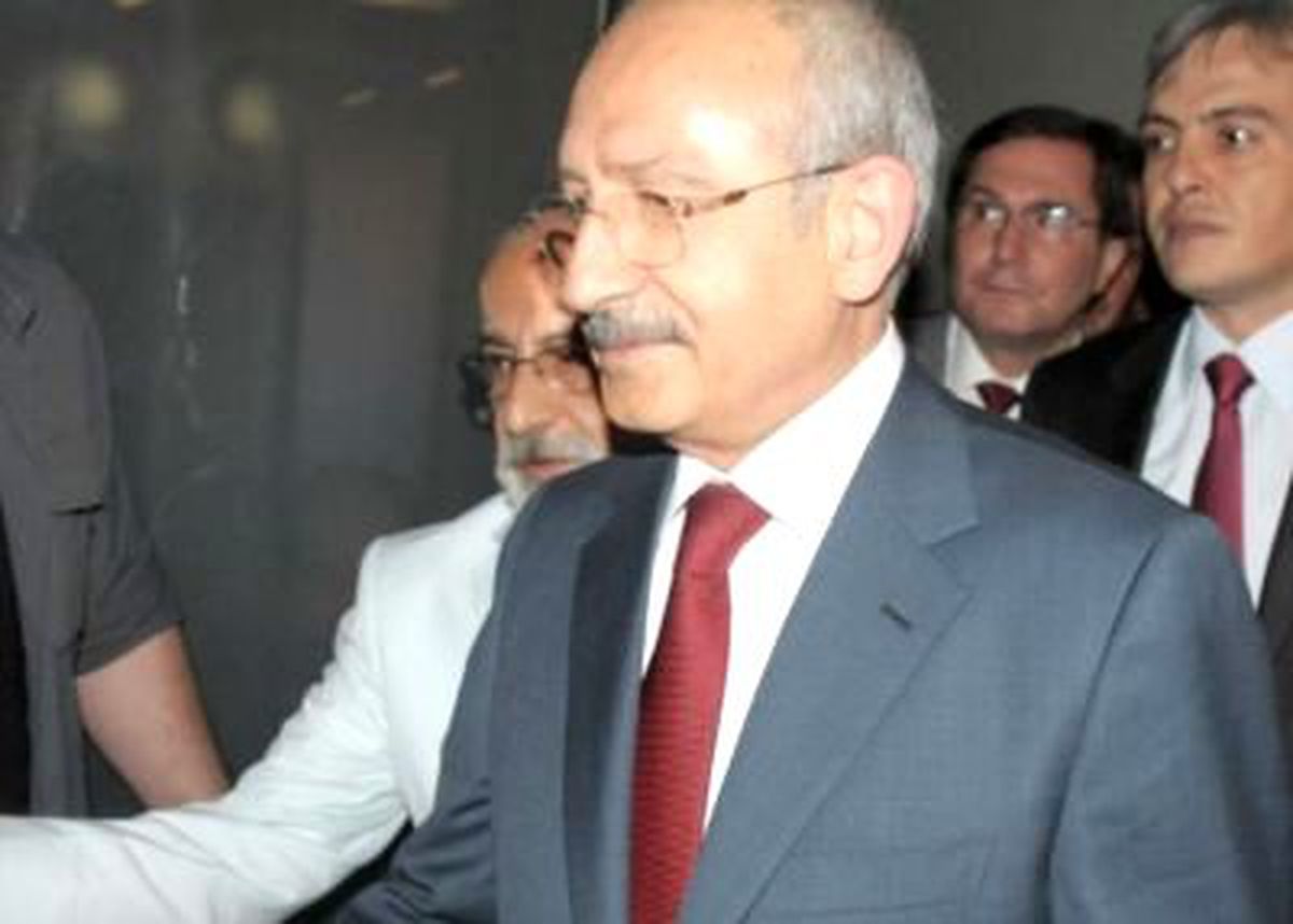 Kılıçdaroğlu\'ndan Grev Yasağı Yorumu
