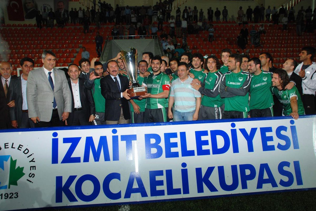 Kocaeli Kupası Çınarlı'nın