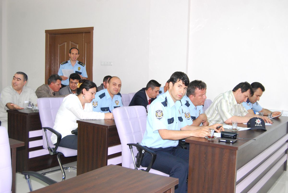 Kula\'da Polise Meslek Etiği Eğitimi
