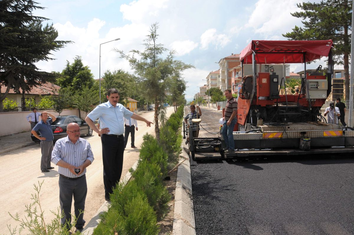 Merzifon Belediyesi Asfalt Çalışmalarını Sürdürüyor
