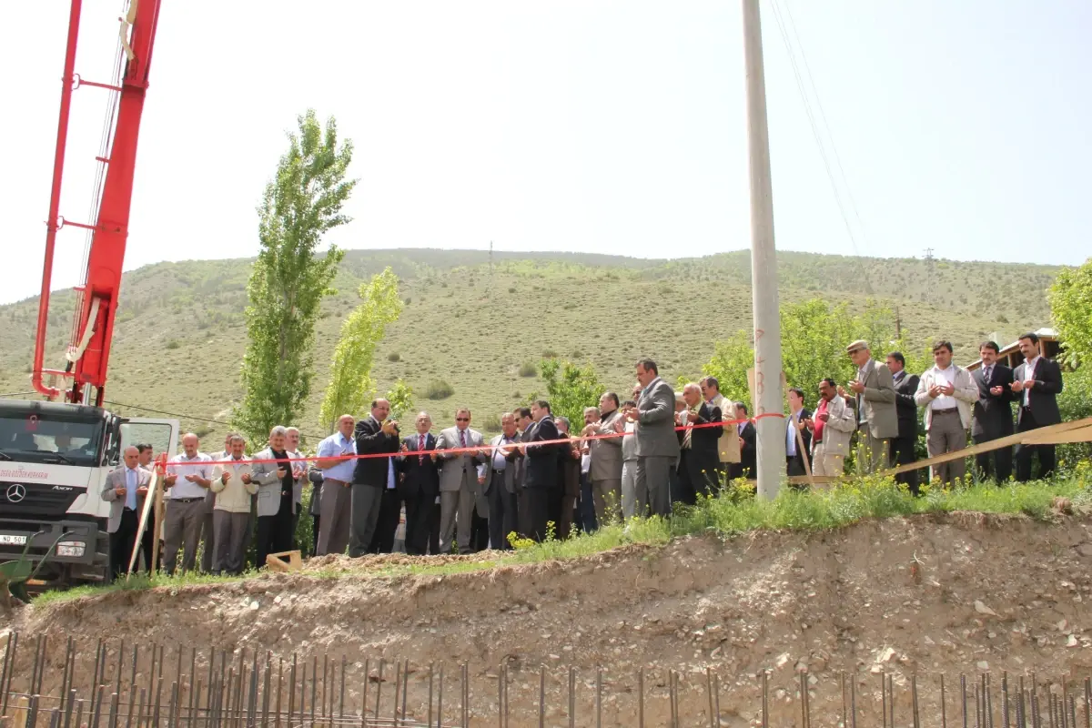 Olur\'da Hayırsever İşadamları Öğrenci Yurdu Yaptırıyor