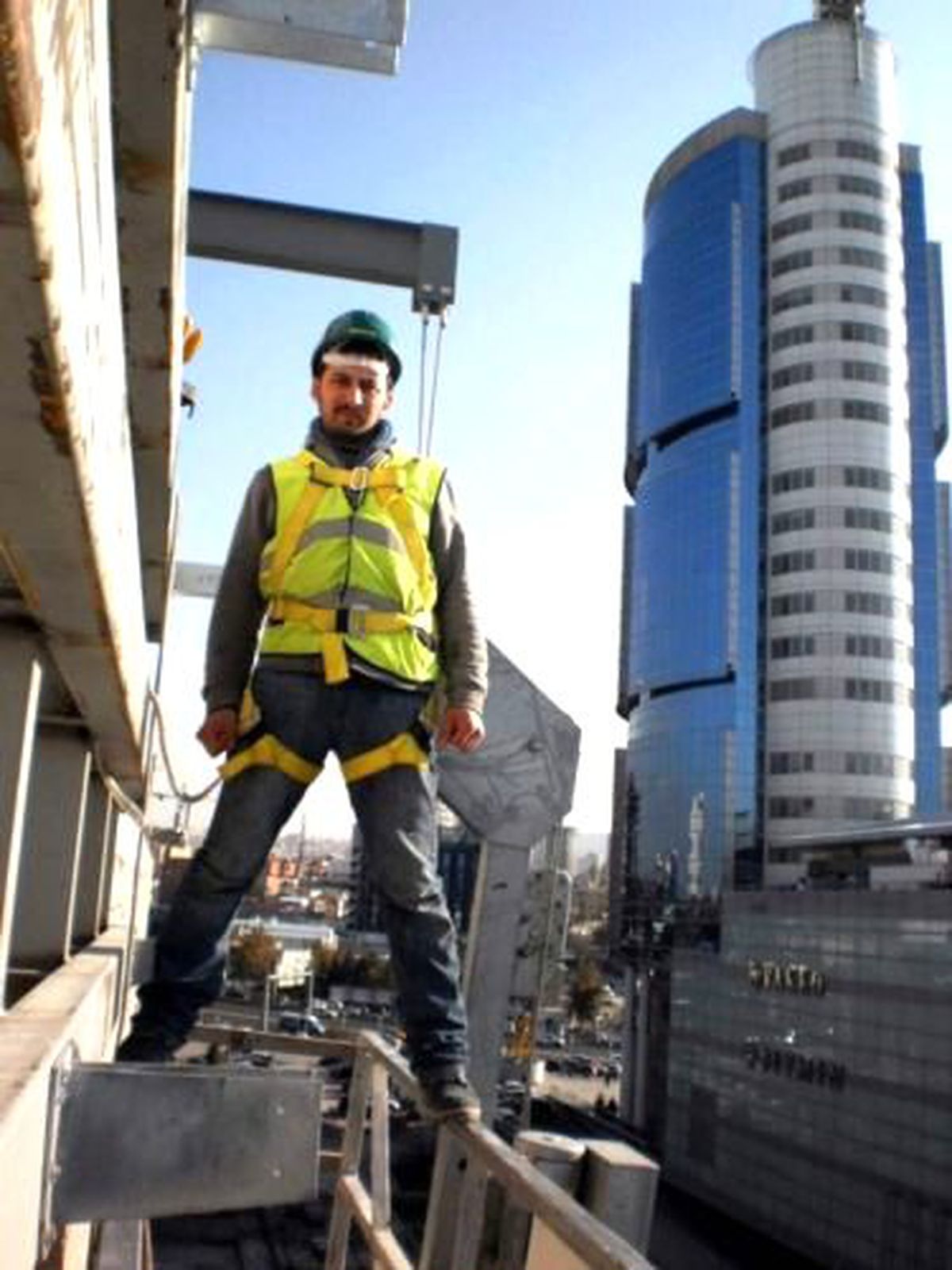 Ordu\'da İskeleden Düşen İnşaat İşçisi Öldü