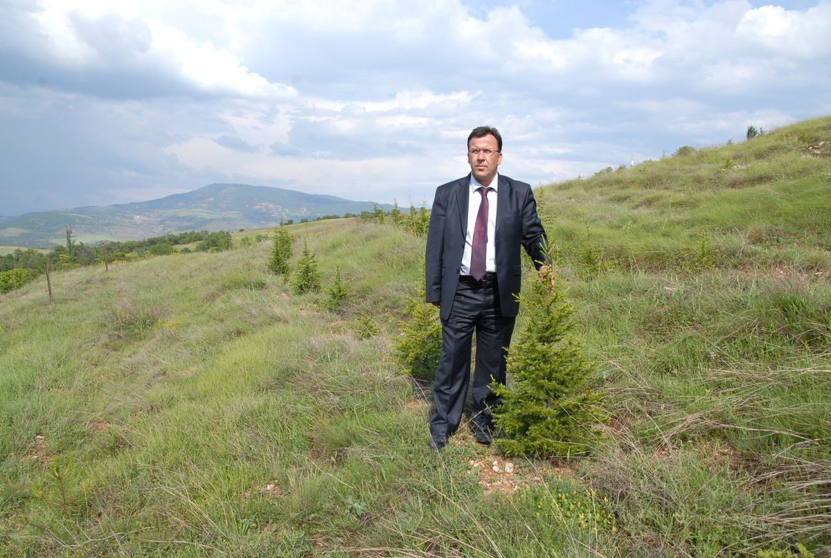Orman İşletme Müdürü Ağaçlandırma Alanını İnceledi