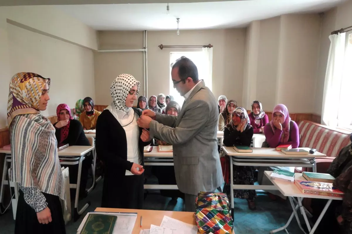 Pasinler Kuran-I Kerimi Güzel Okumada İl Birincisi