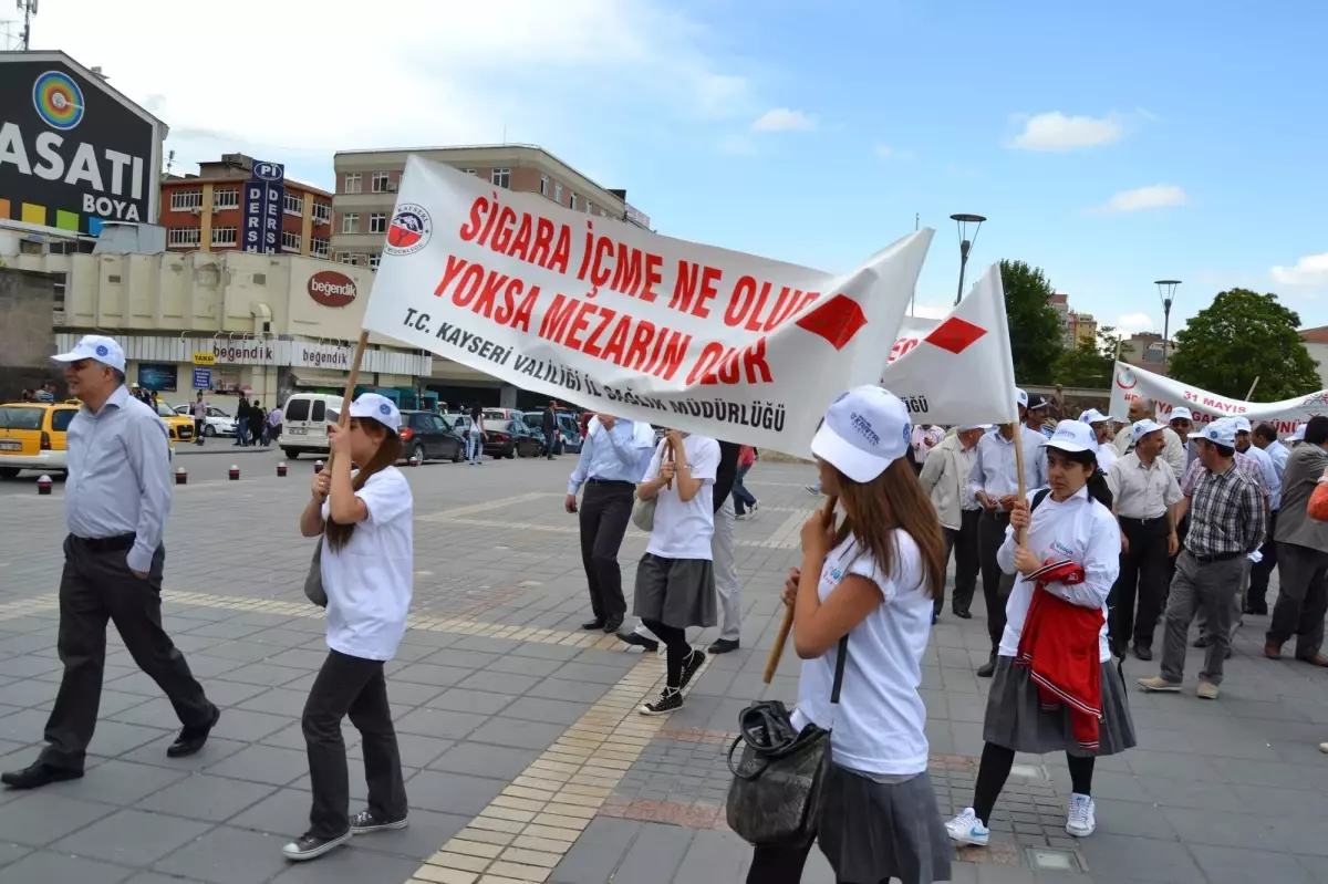 Sigarasız Bir Dünya İçin Yürüdüler