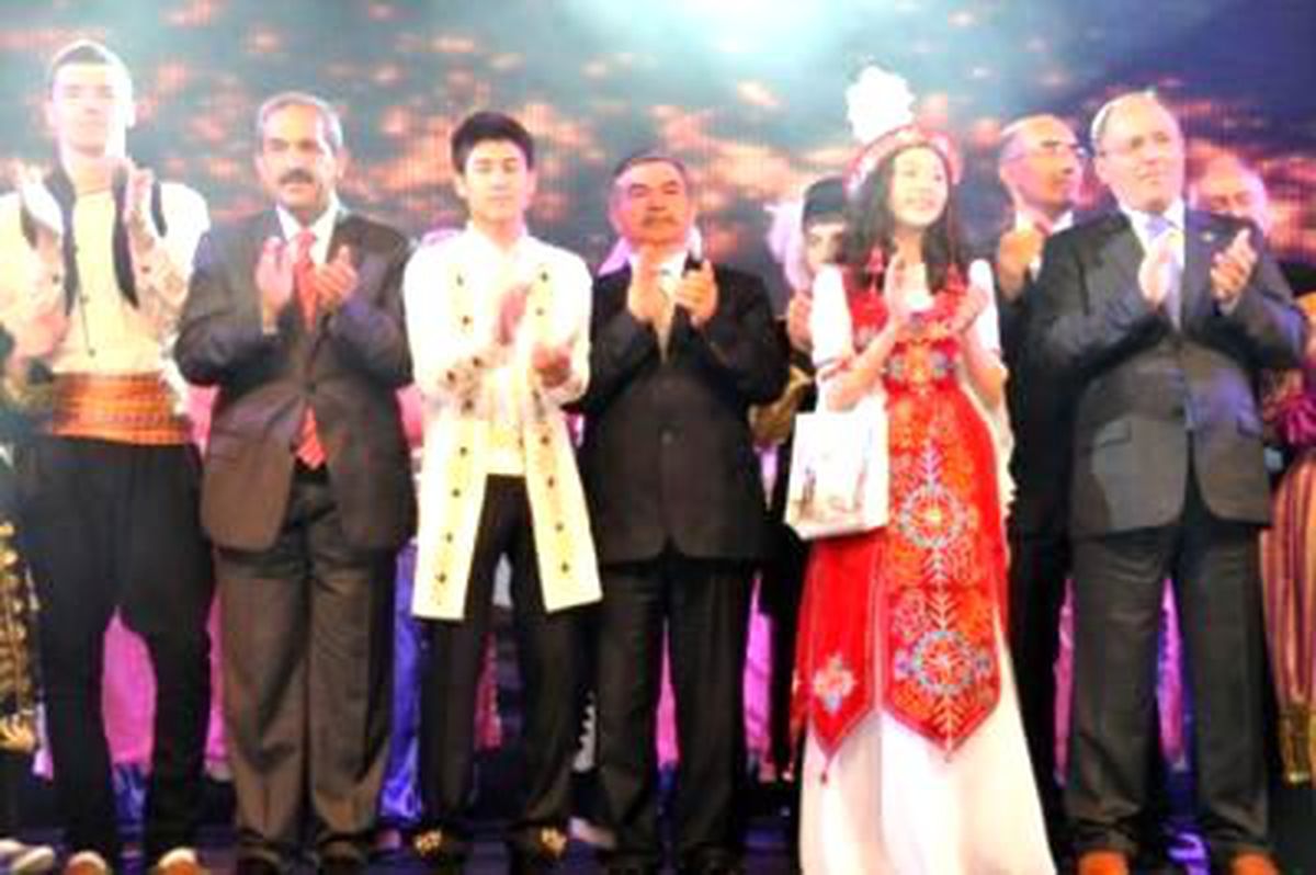 Sivas'da Türkçe Olimpiyatları Coşkusu