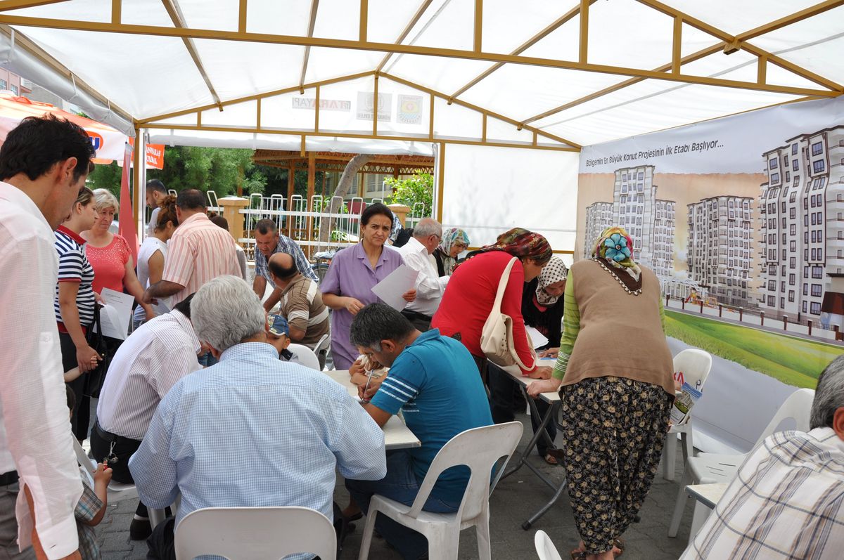 Tarsus'ta Toplu Konut İçin Kayıtlar Başladı