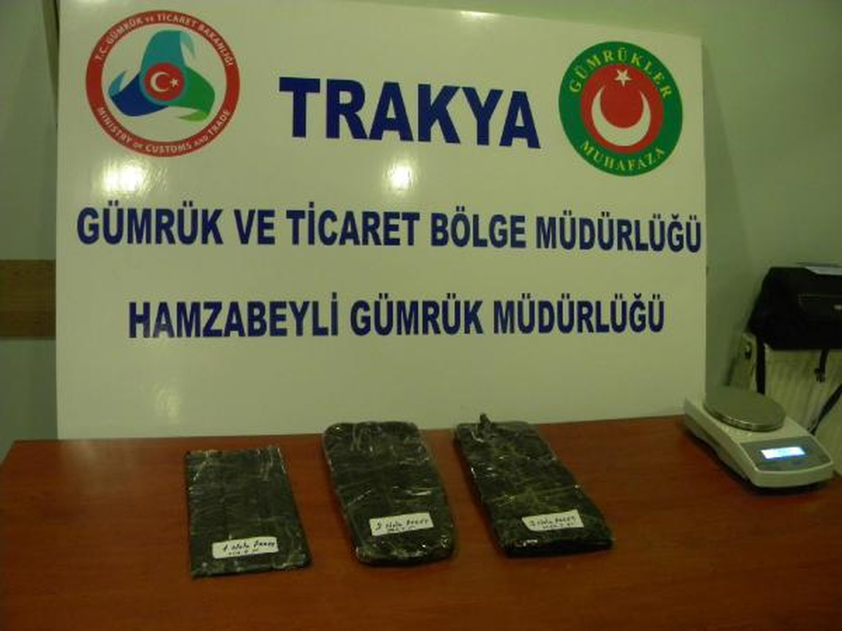 Tır\'da 4,5 Kilo Afyon Sakızı Ele Geçti