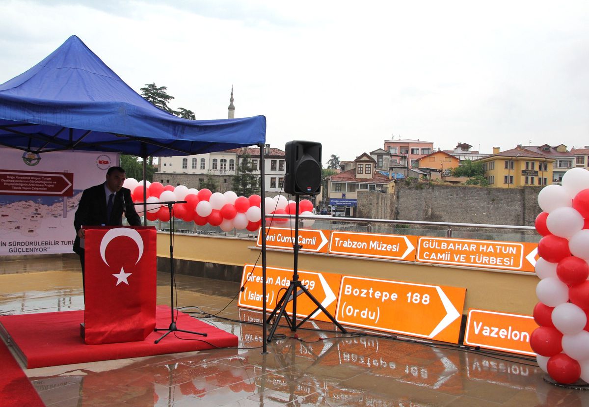 Turistler Yönünü Şaşırmayacak