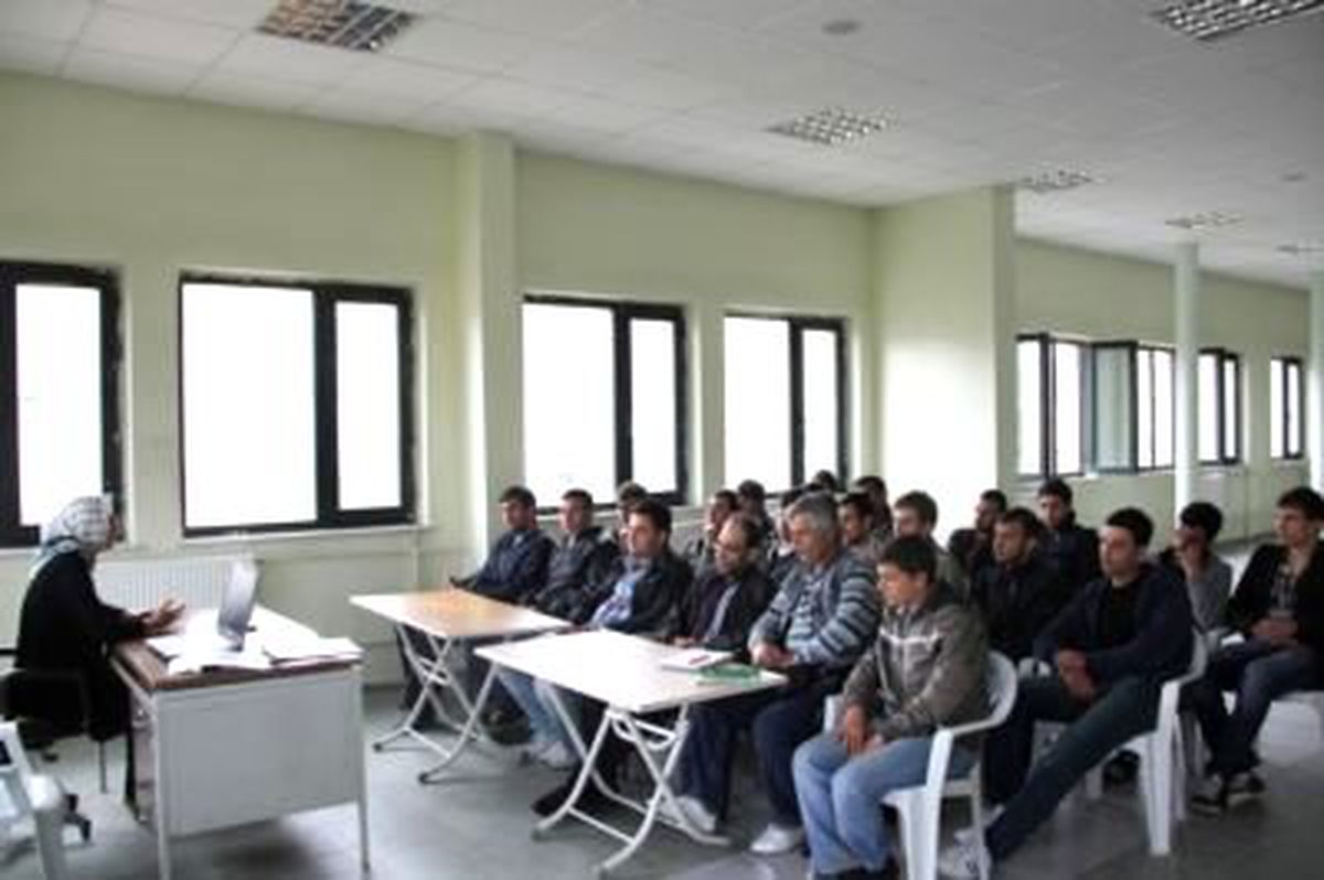 Unlu Mamuller Sektörüne Kalifiye Elaman Yetişiyor