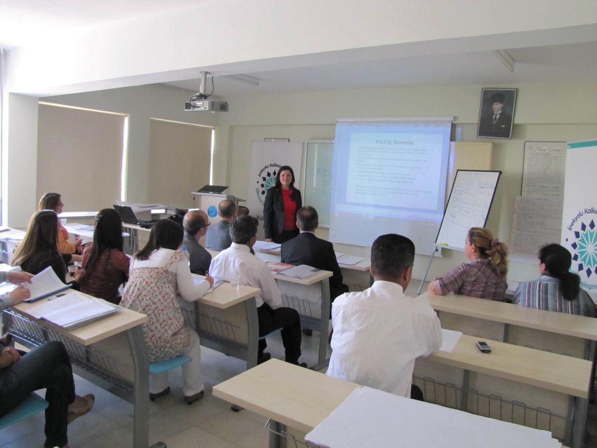7 Aralık Üniversitesi'nde İş Sağlığı ve Güvenliği Sertifika Programı