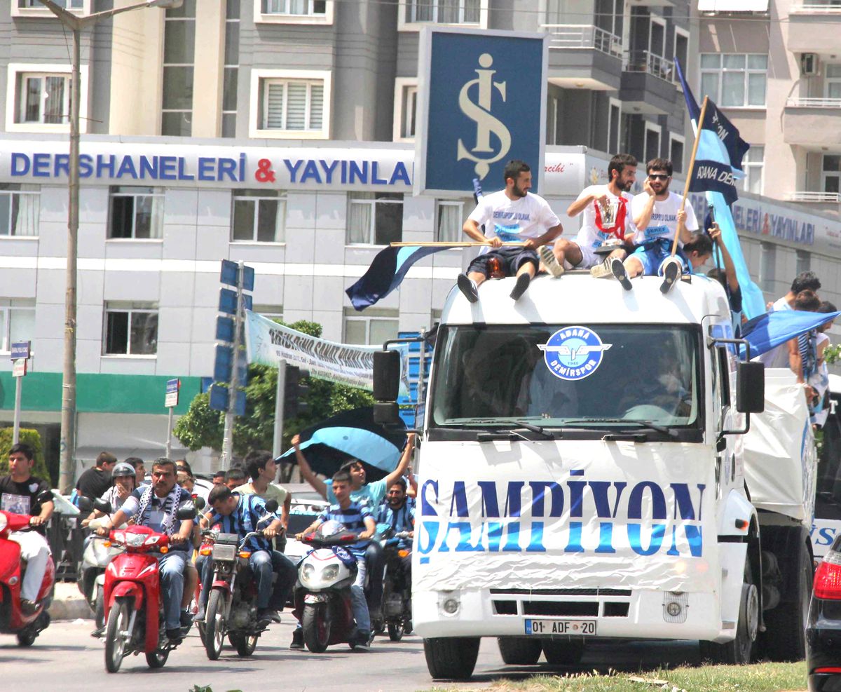 Adana Demirspor'da Şampiyonluk Coşkusu