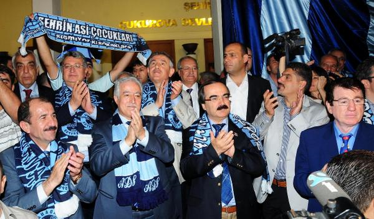 Adana Demirspor'dan Şampiyonluk Turu