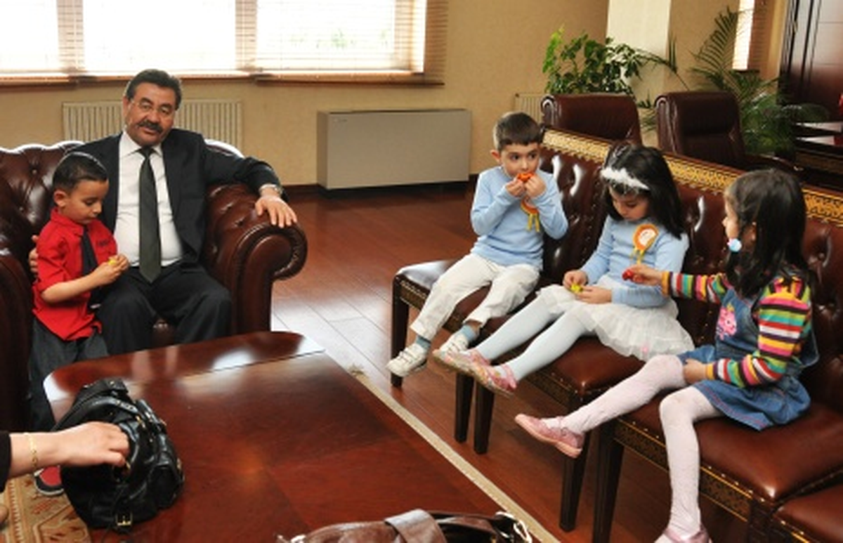Anaokulu Öğrencilerinden Başkan Odabaşı'na Ziyaret