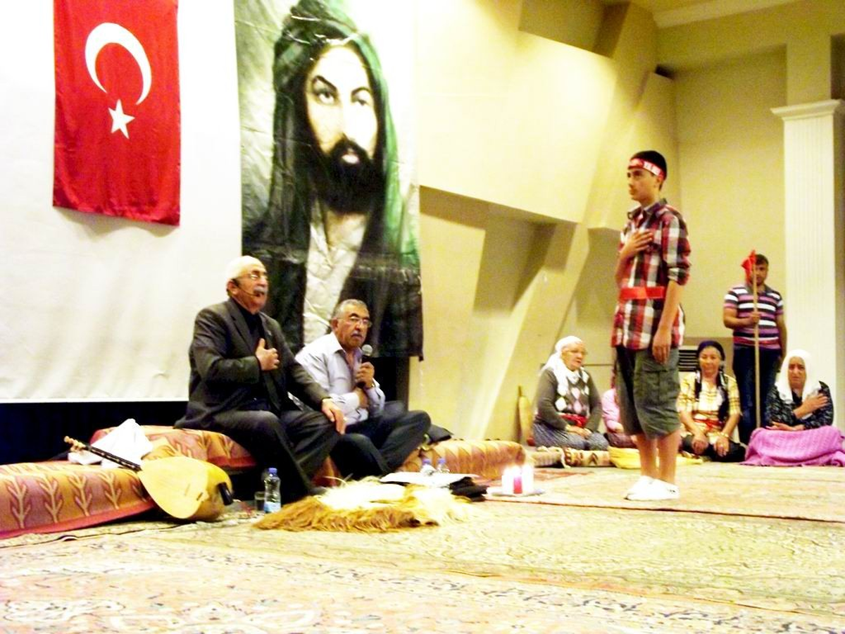 Ayvalık\'ta Aleviler Birlik Ceminde Buluştu