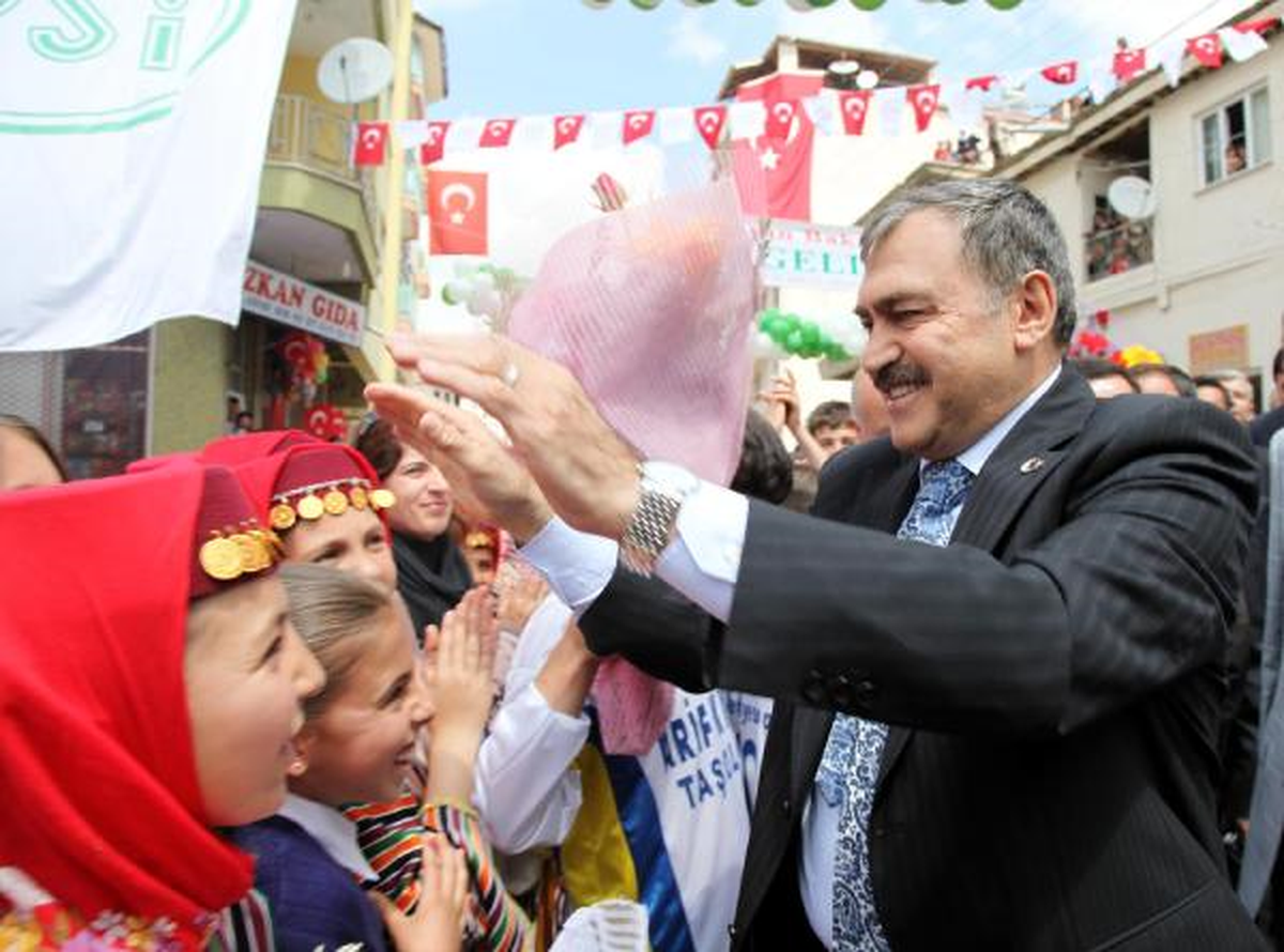 Bakan Eroğlu: Ben Sözümü Tuttum, Siz de Çocuk Sözünüzü Tutun