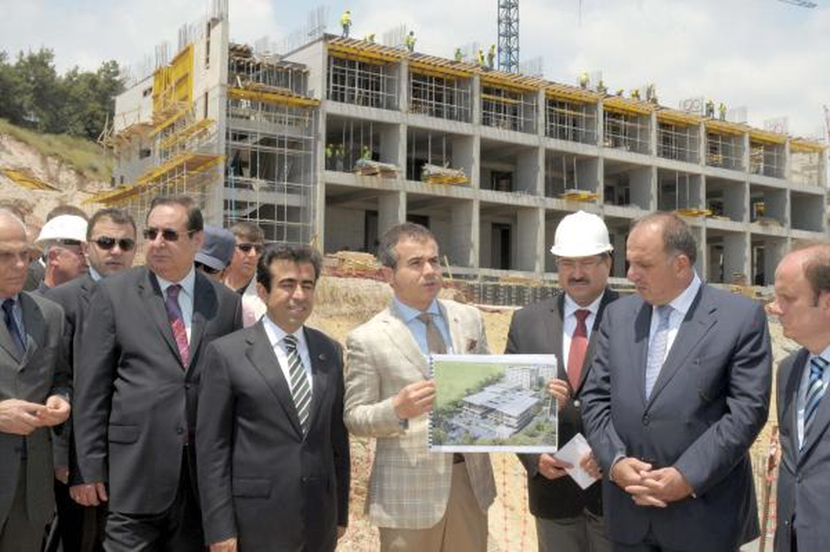 Bakan Kılıç: Tüm Tesisler 2013 Akdeniz Oyunları'na Yetişecek