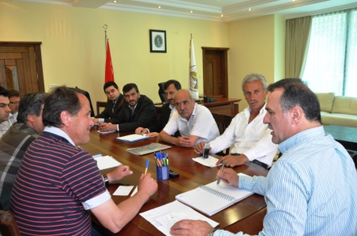 Başkan Uslu Daire Müdürleri ile Toplandı