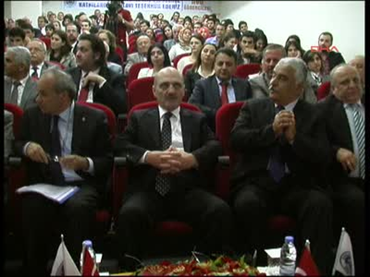 Bayraktar Öğrencilere Kentsel Dönüşüm Konferansı Verdi