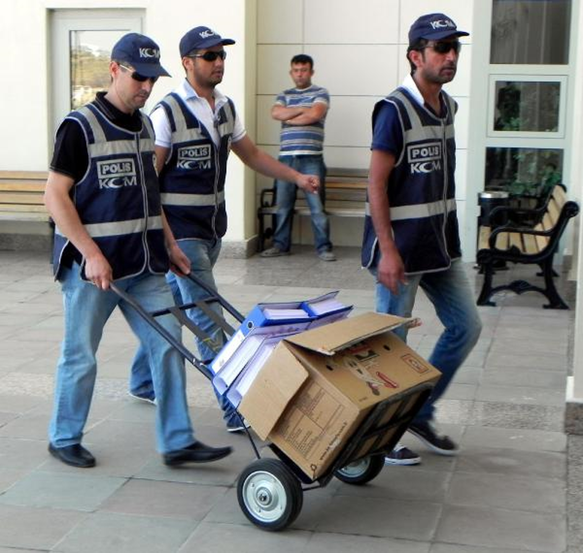 Bodrum Belediyesi\'nde Rüşvet Operasyonu Şüphelileri Adliyede
