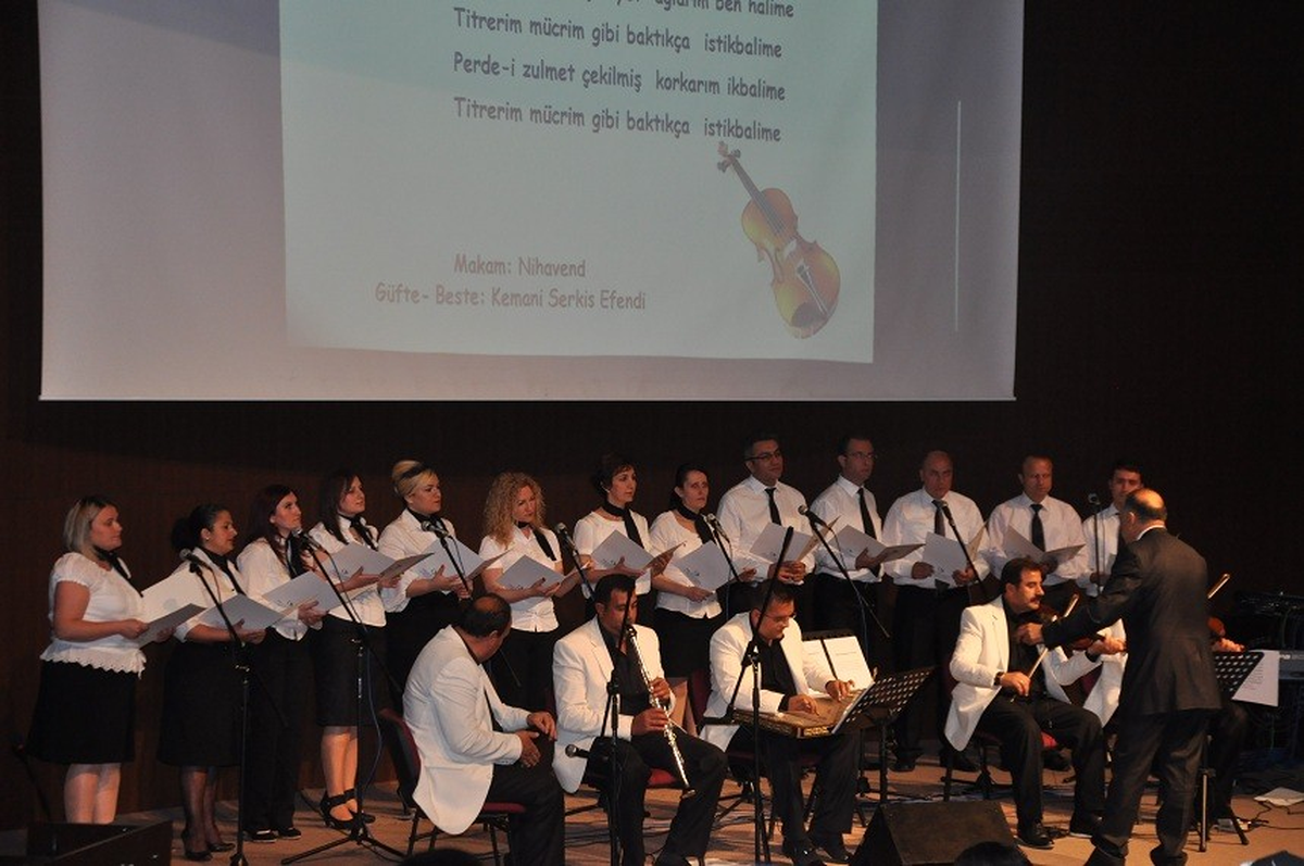 Düzce Üniversitesi Türk Sanat Müziği Korosundan Konser