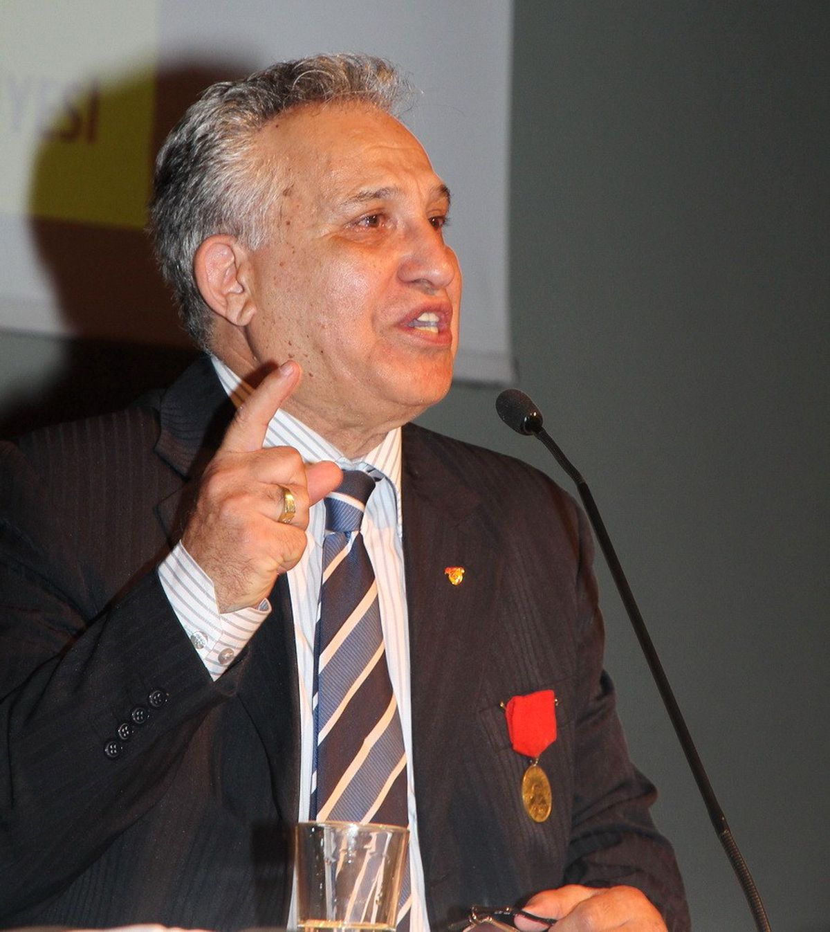 Efsane Göztepeli Futbolcu Ceyhun Yazar Gençlerle Buluştu