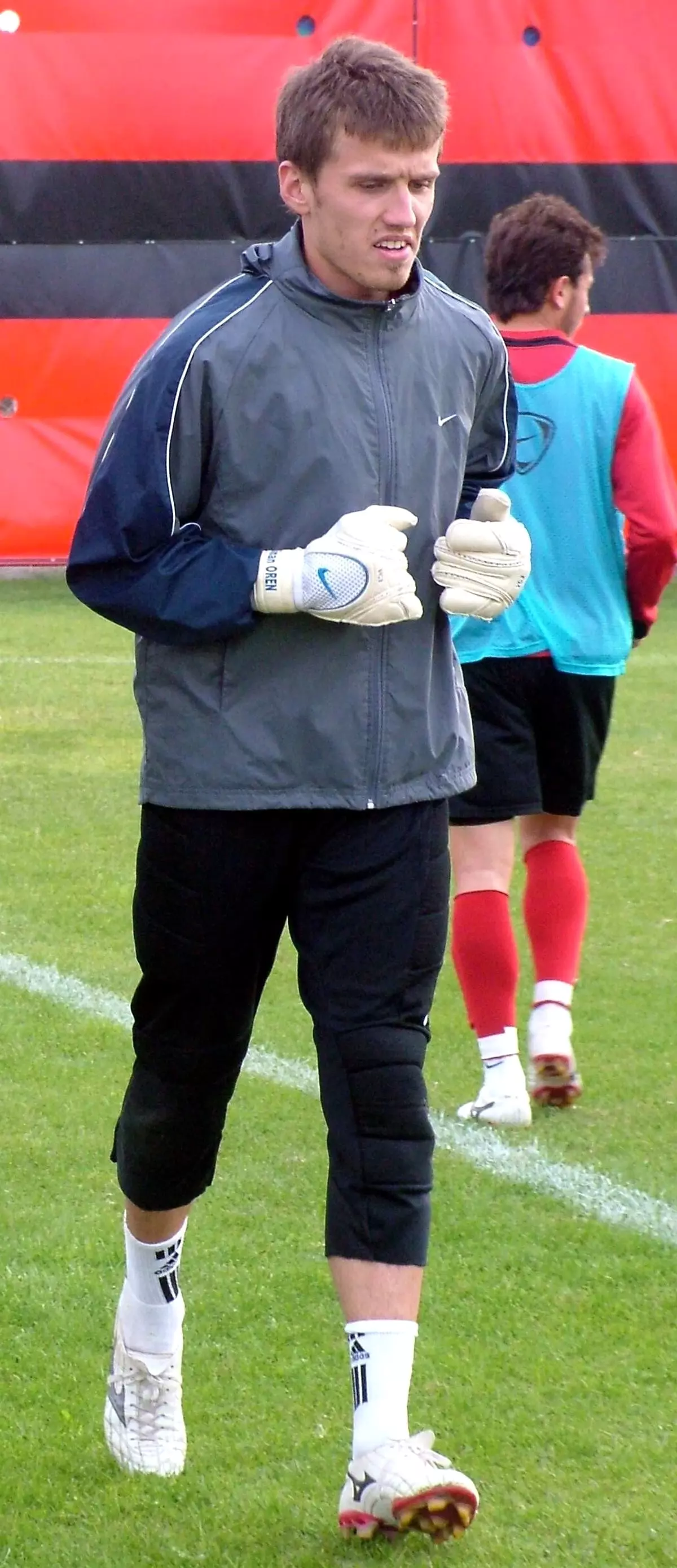 Eskişehirspor Kalecisi Sinan Sözleşmesini İki Yıl Uzattı