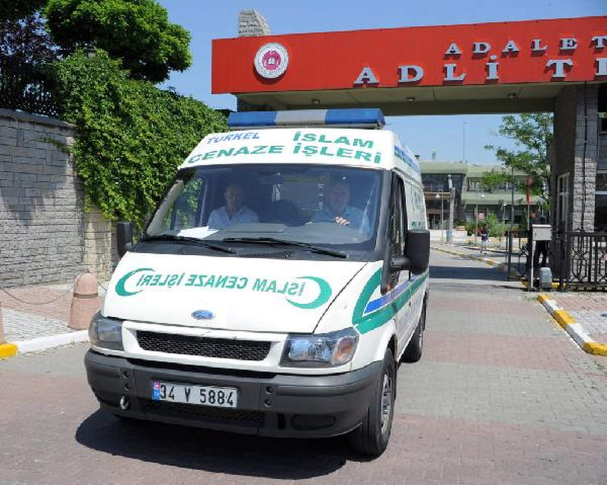 İntihar Eden İtalyan Voleybolcunun Cenazesi Adli Tıp Kurumu'ndan Alındı