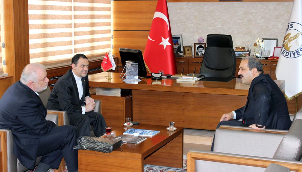 İran Başkonsolosu Doğan Ürgüp'ü Ziyaret Etti