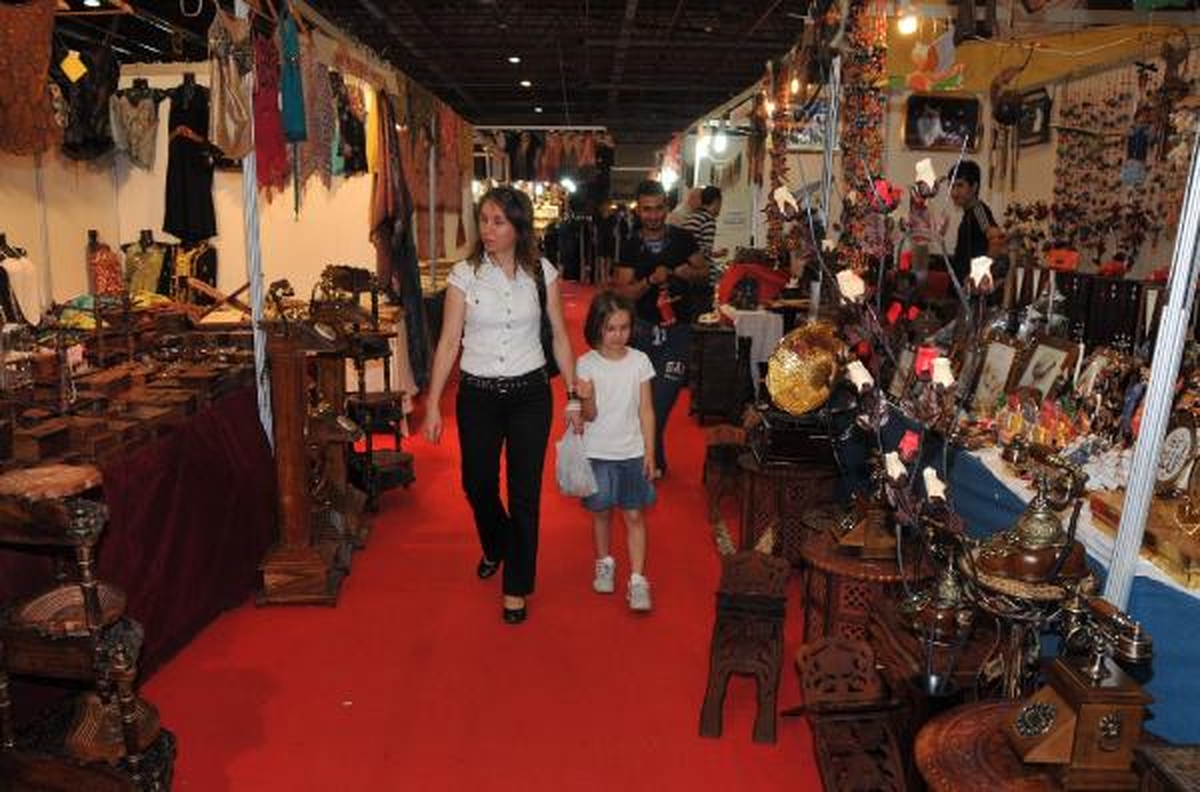 İzmit'te 35 Ülkenin El Sanatları Sergileniyor