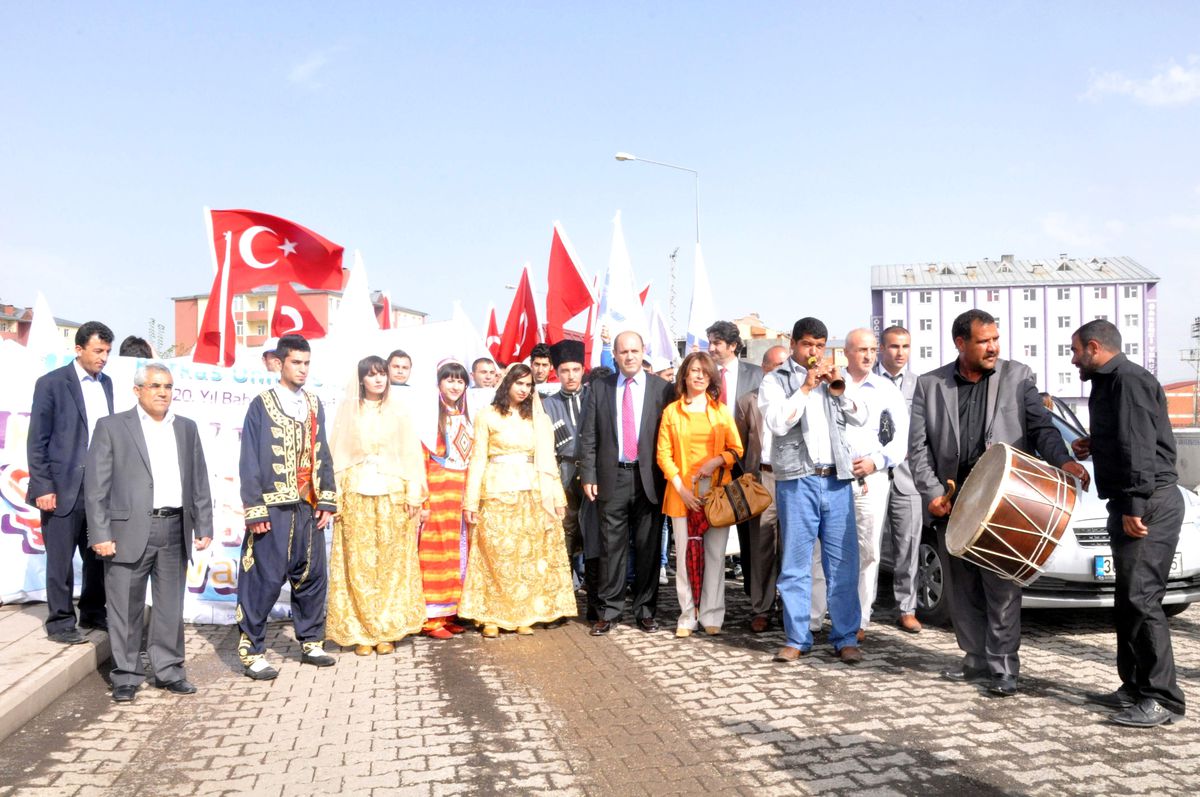 Kars Kafkasa Üniversitesi '20. Yıl Bahar Şenlikleri'