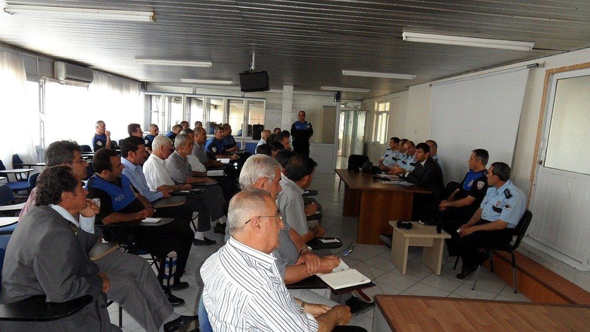 Osmaniye'de 'Huzur ve Asayiş' Toplantısı