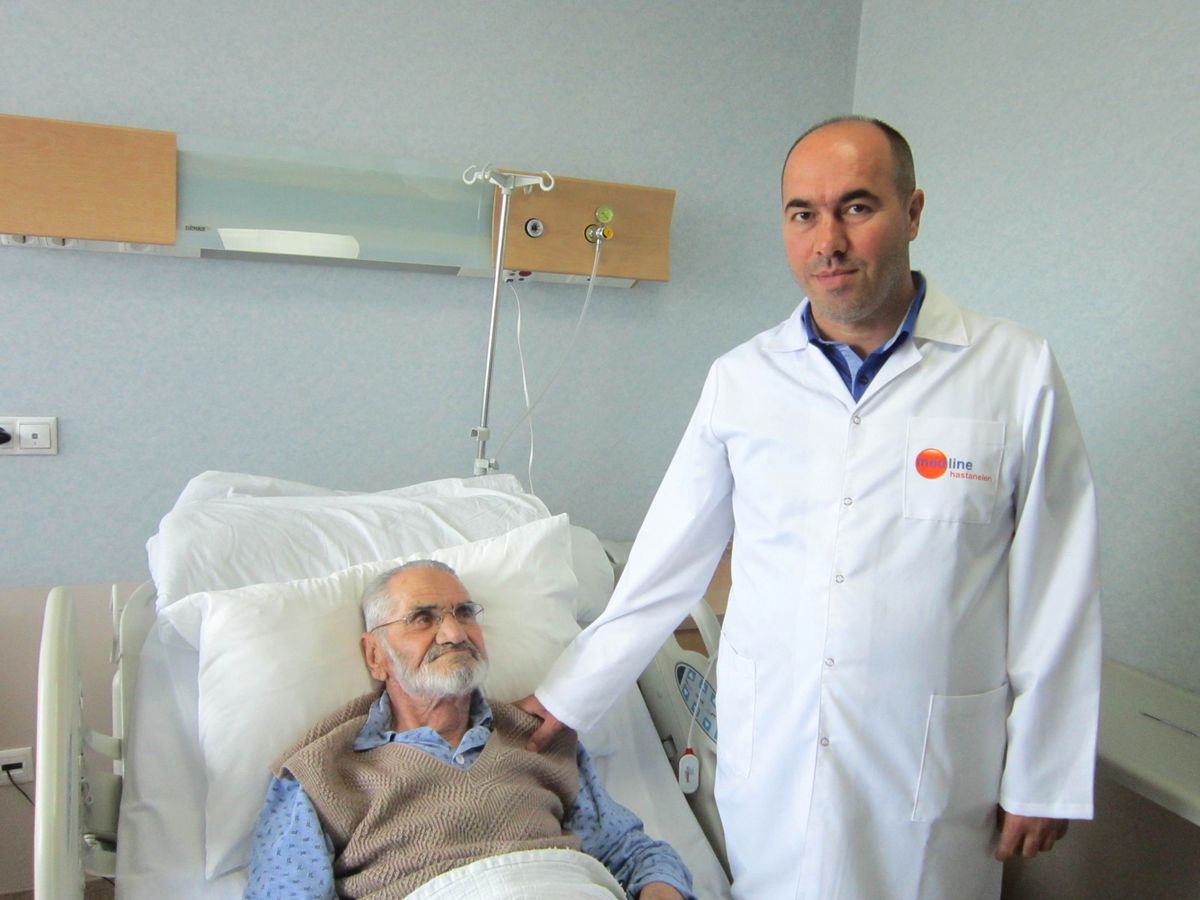 Özel Medline Konya Hastane\'sinde Evar Ameliyatı Gerçekleştirildi