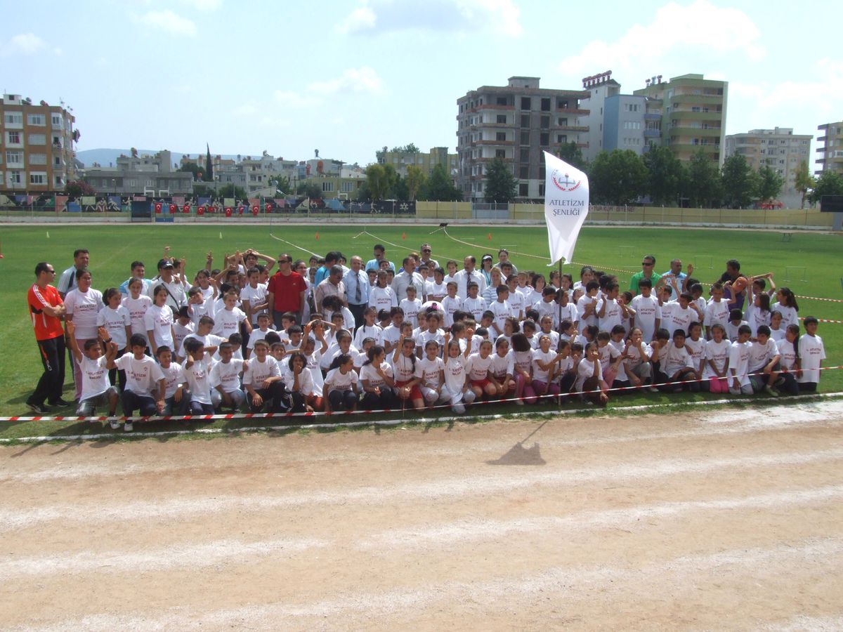 Silifke 1. Atletizm Şenliği Düzenlendi