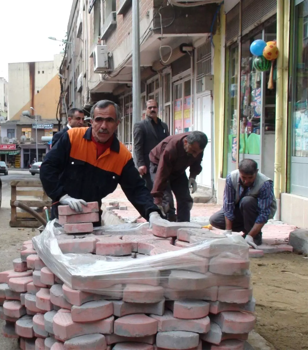 Silvan'da Eski Kaldırımlar Yenilendi