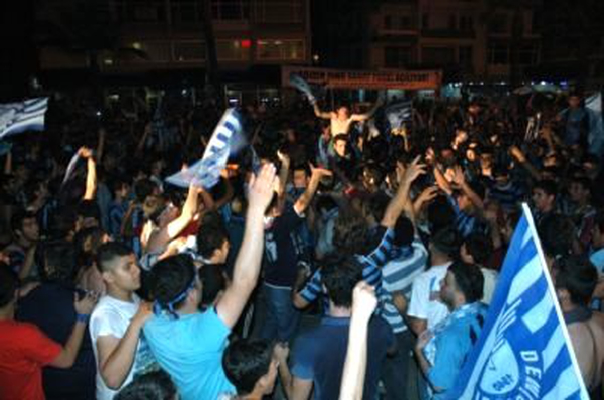 Spor Toto 2.Lig Play-off Finalinde Adana Demirspor, Fethiyespor'u 2-1 Yenerek 8 Yıl Aradan Sonra...