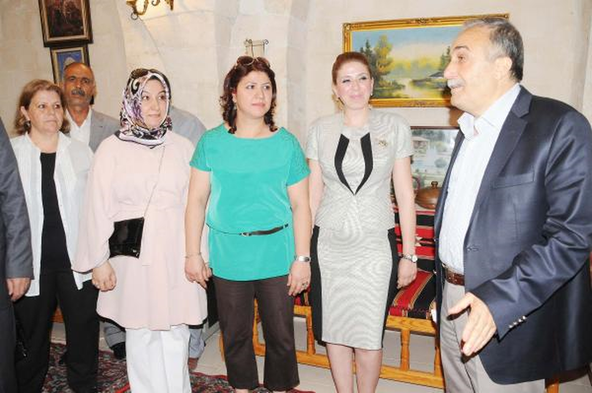 Üniversiteli Kadınlar, Kız Çocuklarını Eğitecek
