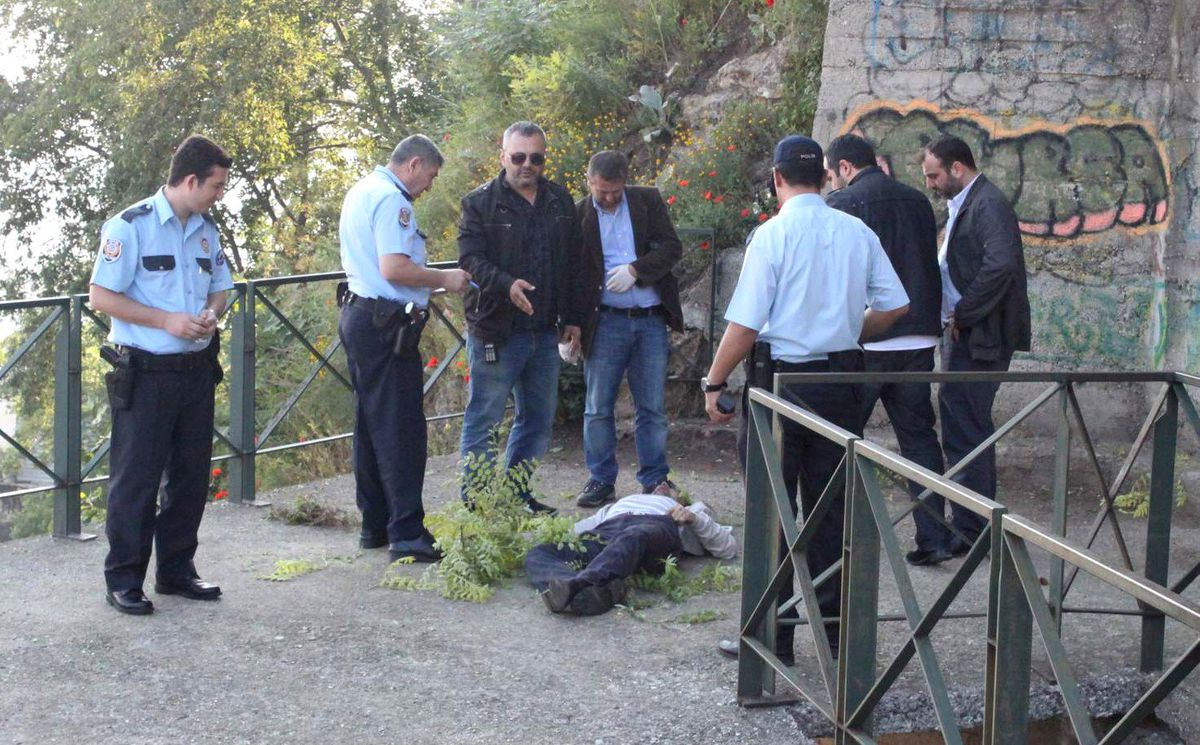 Yamaçlardan Ölüme Uçtu