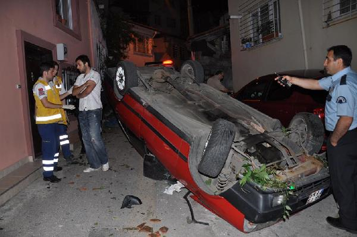 Alkollü ve Ehliyetsiz Sürücünün Otomobili Takla Attı
