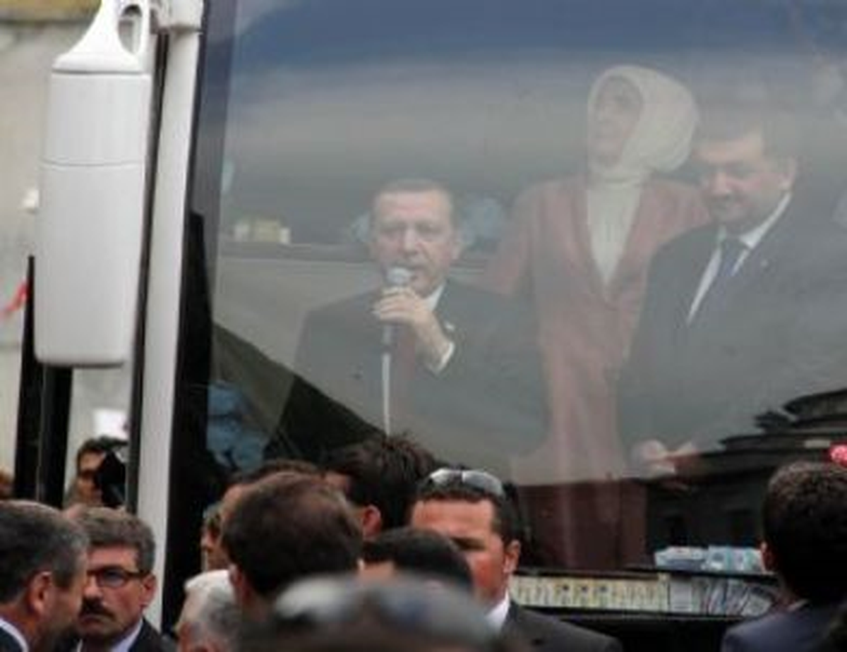 Başbakan Erdoğan\'a Çift Araçlı Koruma